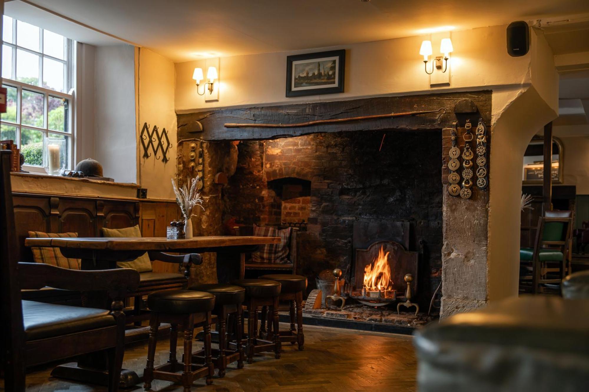 The Lamb Inn Hindon ภายนอก รูปภาพ