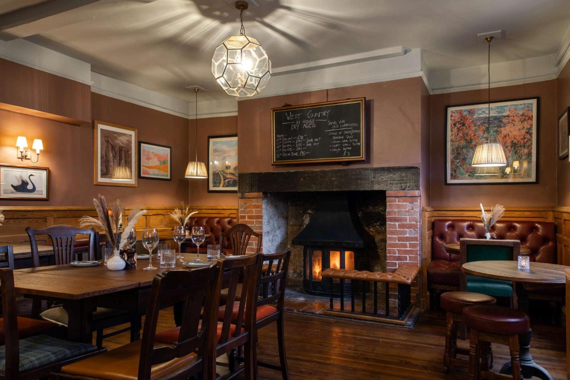 The Lamb Inn Hindon ภายนอก รูปภาพ