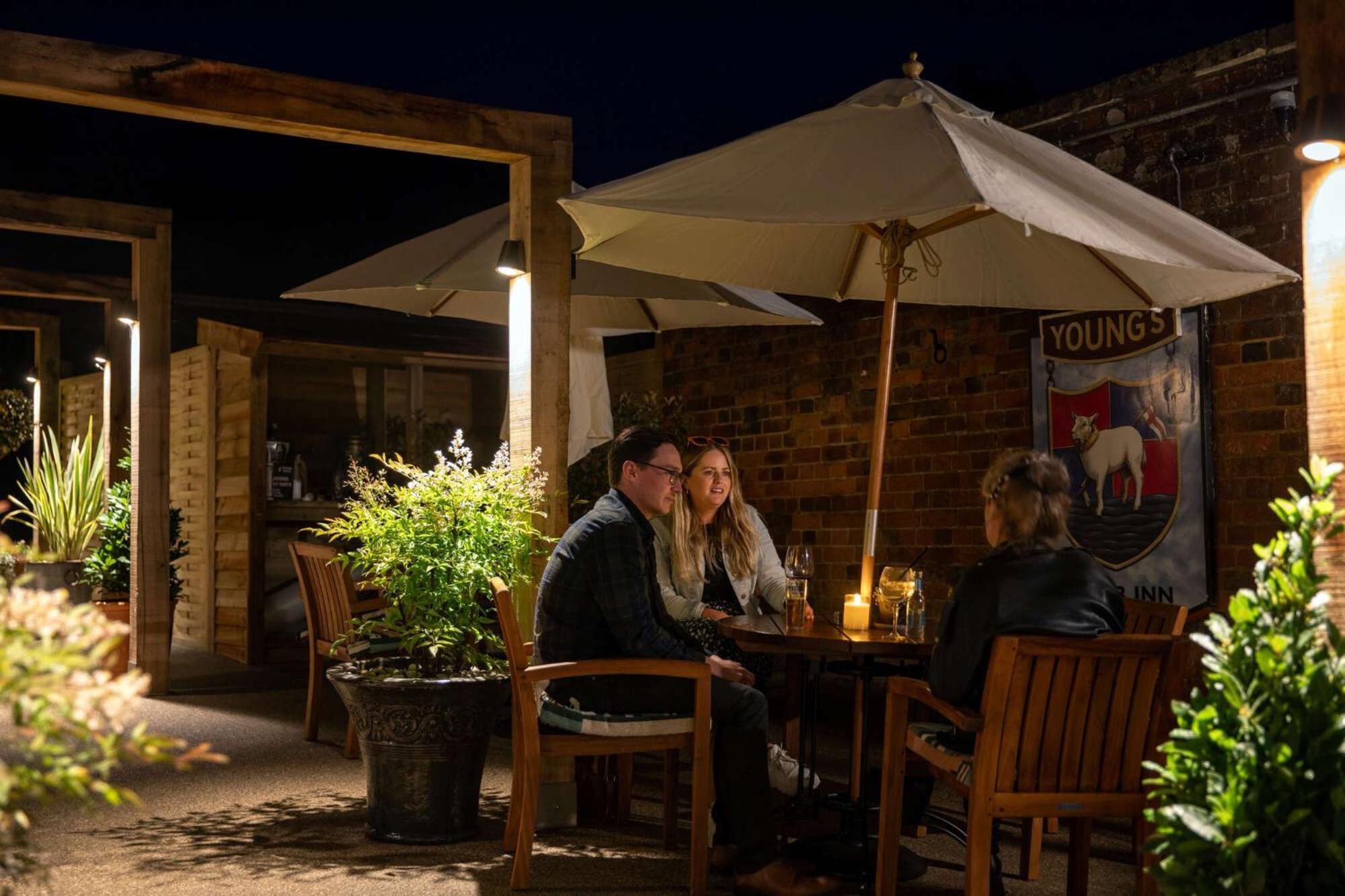 The Lamb Inn Hindon ภายนอก รูปภาพ