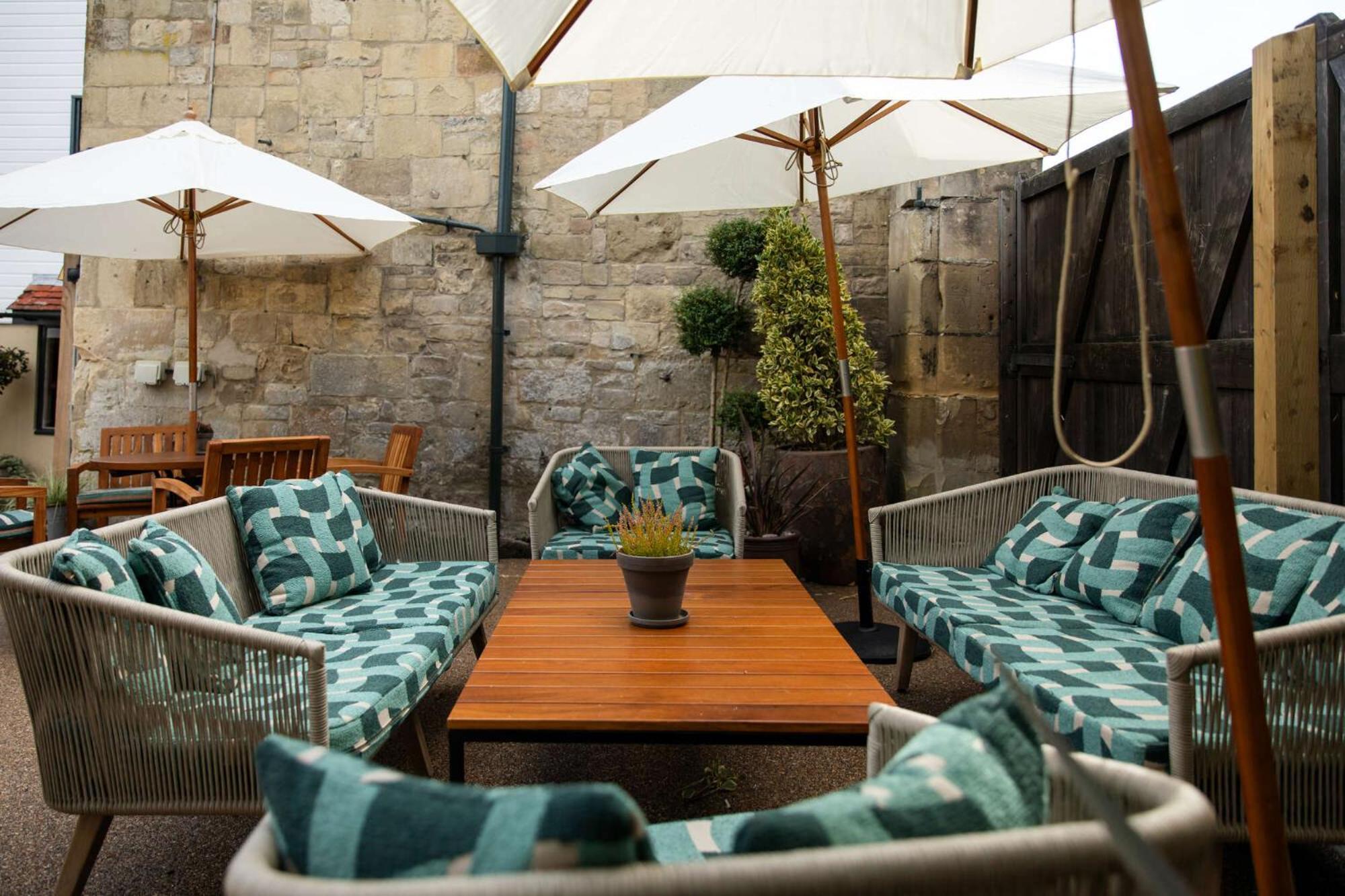 The Lamb Inn Hindon ภายนอก รูปภาพ
