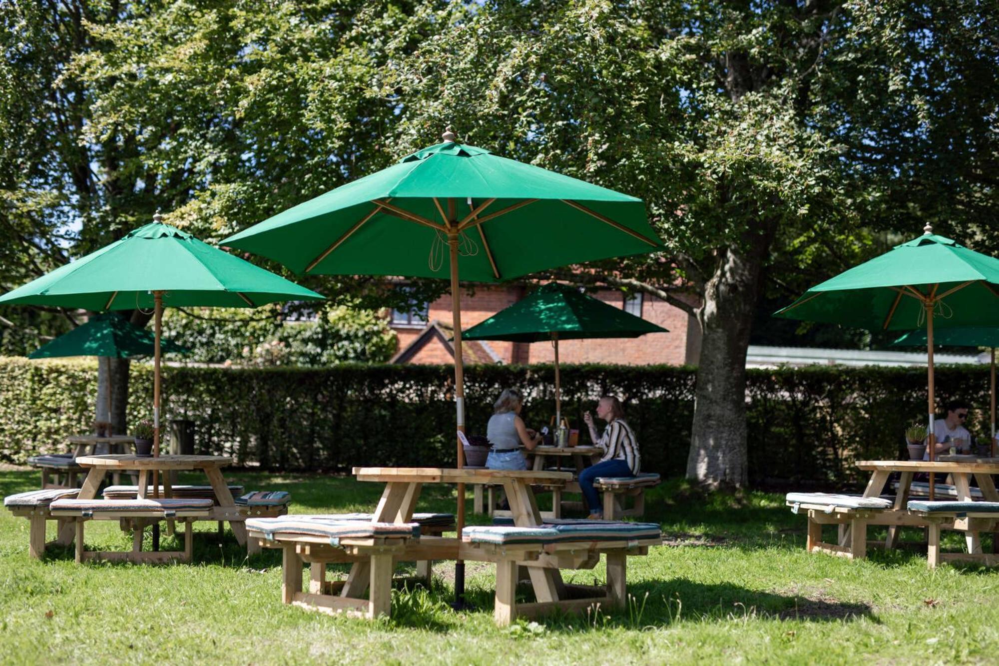 The Lamb Inn Hindon ภายนอก รูปภาพ